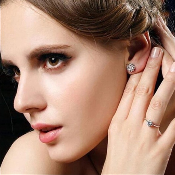 STUD 925 STERLING SILVER DIAMOND EARRINGS, NICE EARRINGS, CUTE EARRINGS - Picture 3 of 5